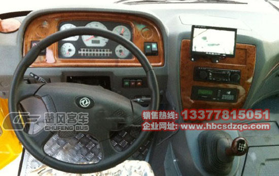 ���L(f��ng)У܇�DƬ