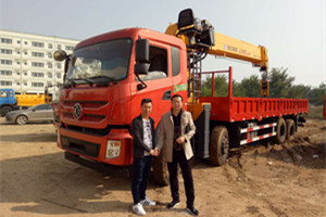 ǰ�ĺ�˖|�L(f��ng)�����S܇���r(ji��)��DƬ