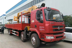 ��������ǰ�ĺ���С���S�S܇(ch��)���DƬ