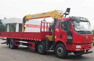 ����С���Sǰ�ĺ��Ľ���S܇���DƬ